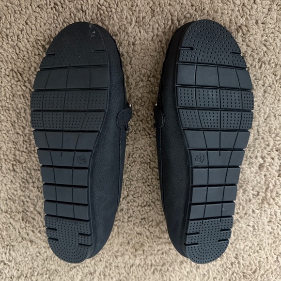 Lauren Blakwell black loafers with bow gold hardware size 6.5 business casual - Picture 6 of 6